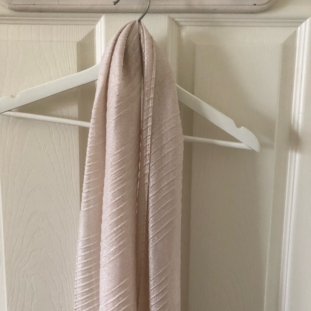 Ever New ( Forever New ) Pink Sparkly Scarf